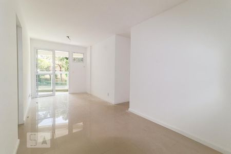 Sala de apartamento para alugar com 3 quartos, 64m² em Pechincha, Rio de Janeiro