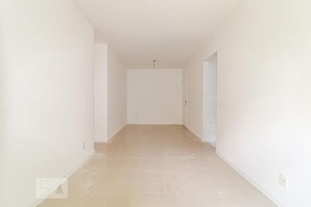 Sala de apartamento para alugar com 3 quartos, 64m² em Pechincha, Rio de Janeiro