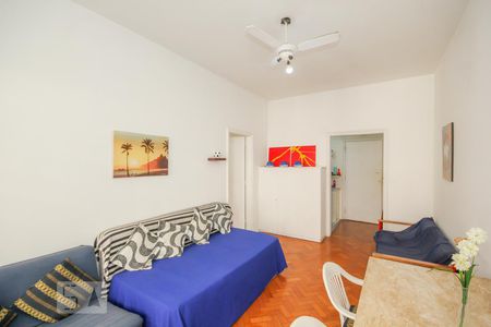 Apartamento à venda com 60m², 1 quarto e sem vagaSala