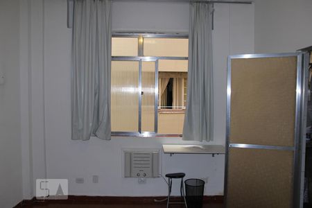 Sala de kitnet/studio para alugar com 1 quarto, 26m² em Flamengo, Rio de Janeiro