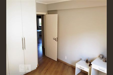 Quarto de apartamento à venda com 3 quartos, 128m² em Jardim das Laranjeiras, São Paulo