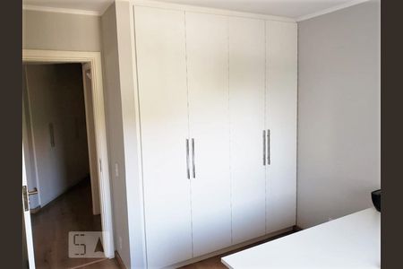 Quarto de apartamento à venda com 3 quartos, 128m² em Jardim das Laranjeiras, São Paulo