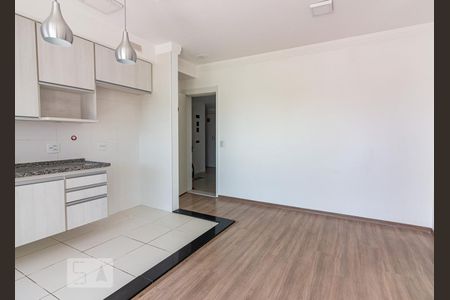 Sala de apartamento para alugar com 1 quarto, 41m² em Umuarama, Osasco