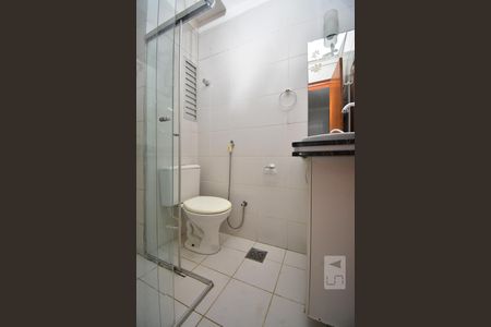 Banheiro de apartamento para alugar com 1 quarto, 35m² em Quadras Econômicas Lúcio Costa (guará), Brasília