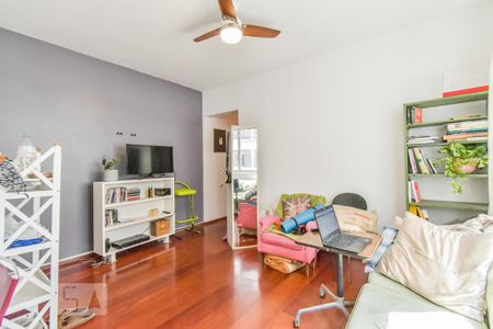 Sala de apartamento para alugar com 2 quartos, 90m² em Cerqueira César, São Paulo