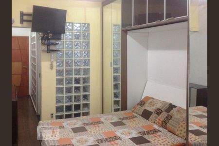 Sala / Quarto de kitnet/studio à venda com 1 quarto, 36m² em Aclimação, São Paulo