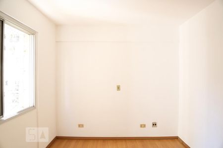 Quarto 2 de apartamento para alugar com 2 quartos, 70m² em Parque Imperial, São Paulo