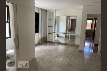 Sala de apartamento para alugar com 3 quartos, 135m² em Belvedere, Belo Horizonte