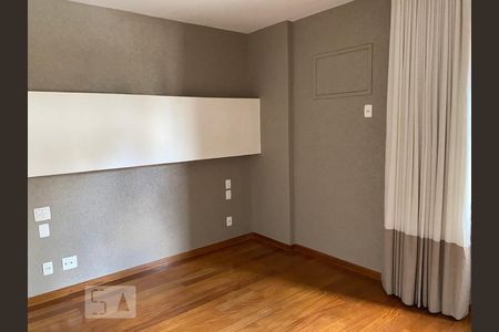 Suíte de apartamento para alugar com 3 quartos, 135m² em Belvedere, Belo Horizonte