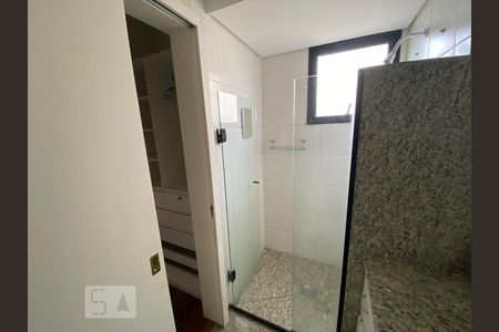 Banheiro Suíte de apartamento para alugar com 3 quartos, 135m² em Belvedere, Belo Horizonte