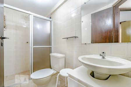 Banheiro Social de apartamento para alugar com 1 quarto, 40m² em Batel, Curitiba