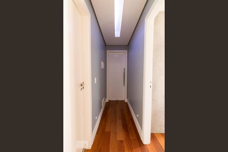 Corredor de apartamento para alugar com 2 quartos, 64m² em Vila Augusta, Guarulhos