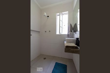 Banheiro Social de casa à venda com 2 quartos, 160m² em Conjunto Residencial Butantã, São Paulo