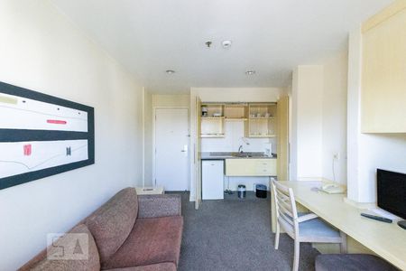 Sala e Cozinha de kitnet/studio à venda com 1 quarto, 40m² em Moema, São Paulo