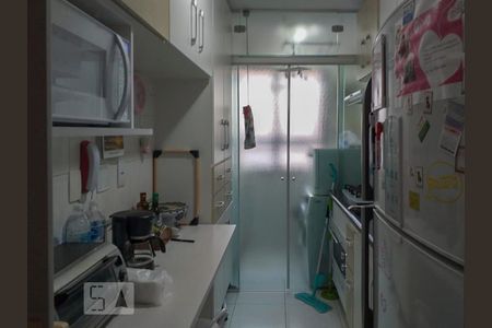 Cozinha de apartamento à venda com 2 quartos, 50m² em Parque Fongaro, São Paulo