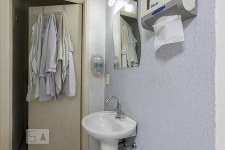 Casa à venda com 120m², 2 quartos e 1 vaga Casa à venda com 120m², 2 quartos e 1 vagaLavabo