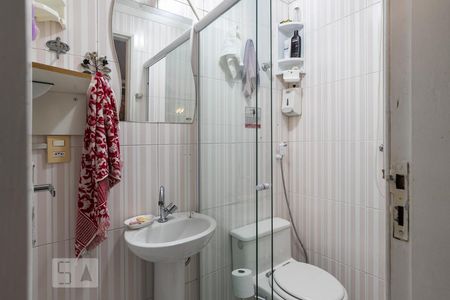 Casa à venda com 120m², 2 quartos e 1 vaga Casa à venda com 120m², 2 quartos e 1 vagaBanheiro