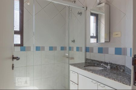 Banheiro de apartamento para alugar com 1 quarto, 41m² em Jardim do Mar, São Bernardo do Campo