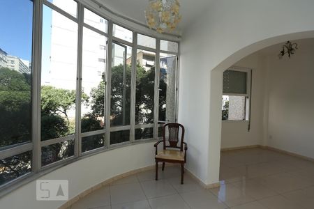 Sala de apartamento para alugar com 3 quartos, 120m² em Copacabana, Rio de Janeiro