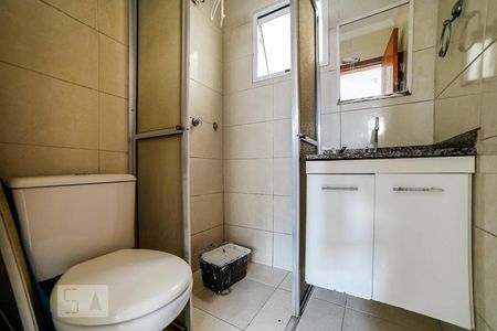 Banheiro de casa de condomínio para alugar com 1 quarto, 30m² em Vila Medeiros, São Paulo