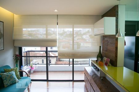 Sala de apartamento à venda com 2 quartos, 53m² em Vila Anglo Brasileira, São Paulo