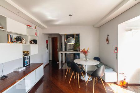Sala de apartamento à venda com 2 quartos, 80m² em Vila Regente Feijó, São Paulo