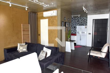 Sala de apartamento para alugar com 2 quartos, 70m² em Usina Piratininga, São Paulo