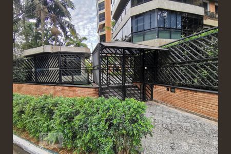 Fachada e portaria de apartamento à venda com 4 quartos, 200m² em Jardim Parque Morumbi, São Paulo