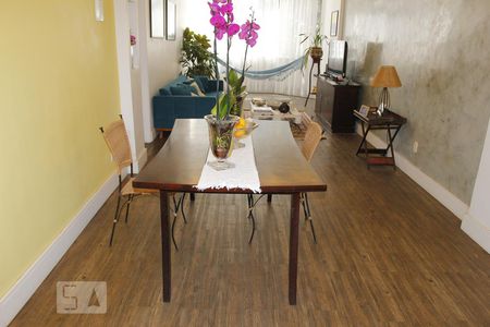 Sala de apartamento à venda com 3 quartos, 134m² em Laranjeiras, Rio de Janeiro