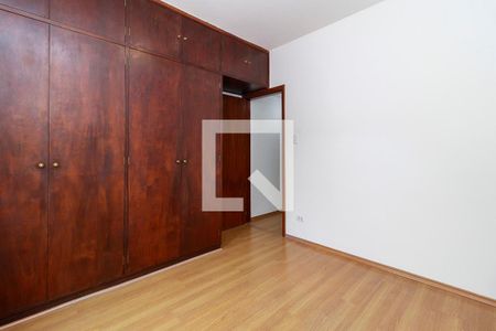 Quarto 2 de casa para alugar com 2 quartos, 100m² em Vila Alexandria, São Paulo