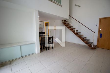 Sala de apartamento à venda com 1 quarto, 60m² em Barra da Tijuca, Rio de Janeiro