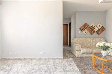 Sala de apartamento à venda com 3 quartos, 75m² em Vila Marina, São Paulo