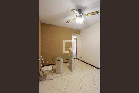 Sala de apartamento para alugar com 3 quartos, 93m² em Barra da Tijuca, Rio de Janeiro