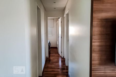 Corredor de apartamento à venda com 3 quartos, 71m² em Macedo, Guarulhos