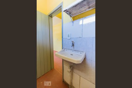 Banheiro de casa para alugar com 1 quarto, 37m² em Parque Boturussu, São Paulo