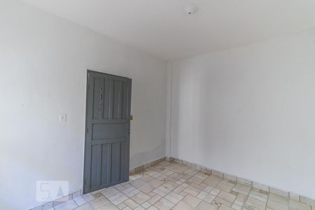 Quarto de casa para alugar com 1 quarto, 35m² em Parque Boturussu, São Paulo