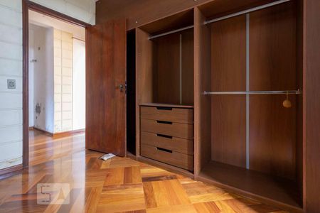 Closet Quarto 1 - Suite de apartamento para alugar com 3 quartos, 124m² em Vila Mesquita, São Paulo
