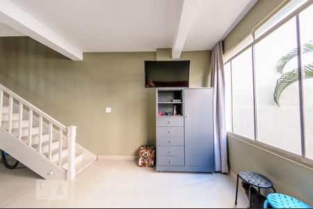 Sala - Piso Inferior de apartamento à venda com 2 quartos, 91m² em Centro, Campinas