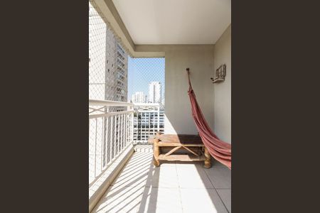 Sacada  de apartamento à venda com 3 quartos, 82m² em Tatuapé, São Paulo