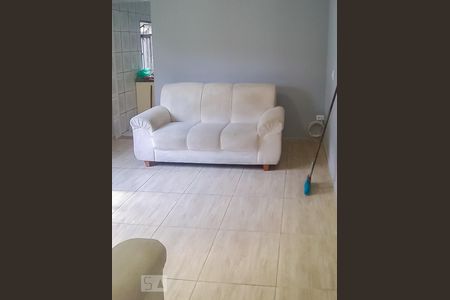 Casa à venda com 3 quartos, 60m² em Jardim Iva, São Paulo