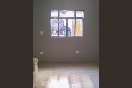 Casa à venda com 3 quartos, 60m² em Jardim Iva, São Paulo