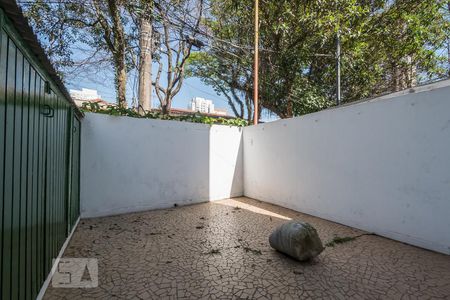 Quintal Frente de casa à venda com 3 quartos, 185m² em Cidade Monções, São Paulo