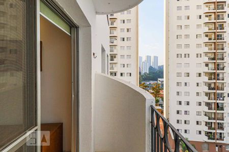 Varanda de apartamento à venda com 2 quartos, 70m² em Jardim Itapeva, São Paulo