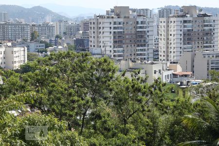 Vista de apartamento à venda com 2 quartos, 70m² em Rio Comprido, Rio de Janeiro