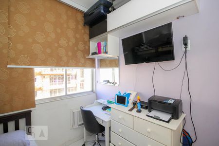 Quarto 2 de apartamento para alugar com 2 quartos, 71m² em Copacabana, Rio de Janeiro