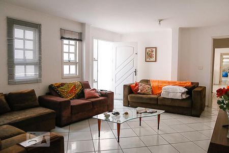 Sala de Estar de casa à venda com 5 quartos, 380m² em Jardim dos Lagos, São Paulo