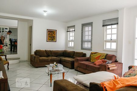 Sala de Estar de casa à venda com 5 quartos, 380m² em Jardim dos Lagos, São Paulo