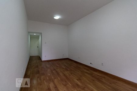 Sala de kitnet/studio à venda com 1 quarto, 35m² em Centro, Rio de Janeiro