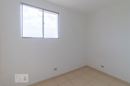 Quarto 2 de casa para alugar com 2 quartos, 65m² em Parque Císper, São Paulo