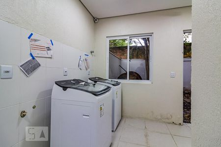 Lavanderia de kitnet/studio à venda com 1 quarto, 30m² em Higienópolis, Porto Alegre